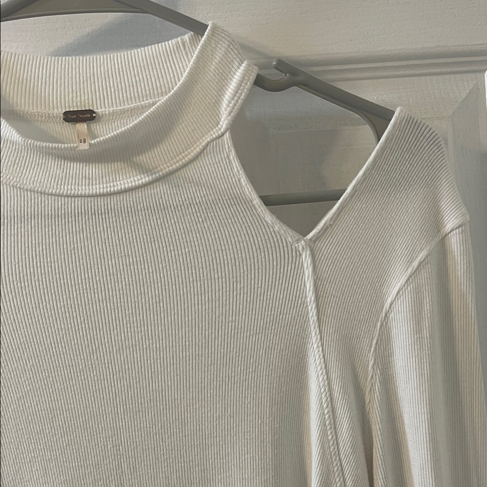 Free People White Ribbed Top - Picture 4 of 10